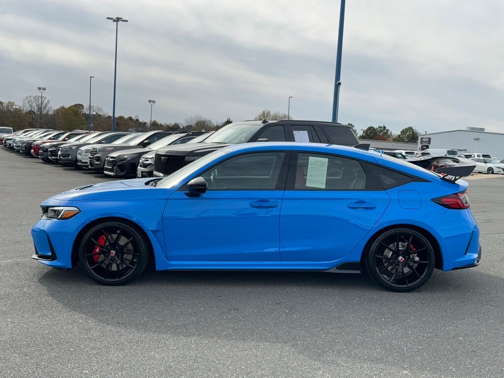 2025 Honda Civic Type R Hatchback photo 3