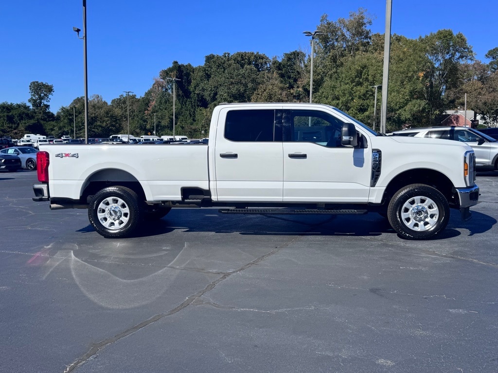 Used 2024 Ford F-250SD XLT Truck