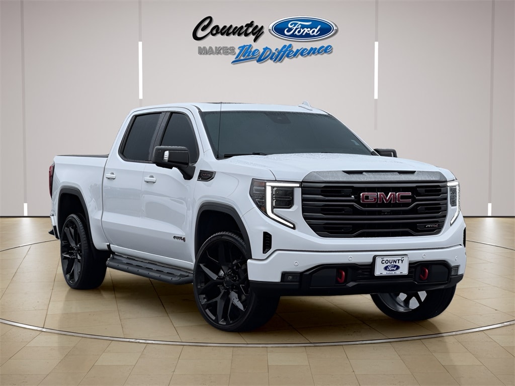 2022 GMC Sierra 1500 AT4's photo