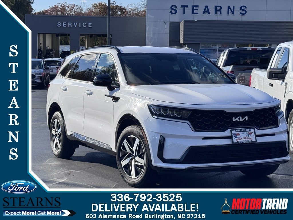2022 Kia Sorento S's photo