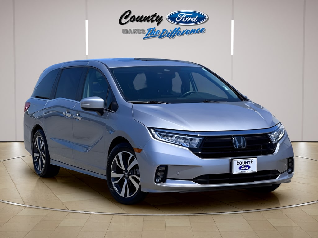2023 Honda Odyssey Touring's photo