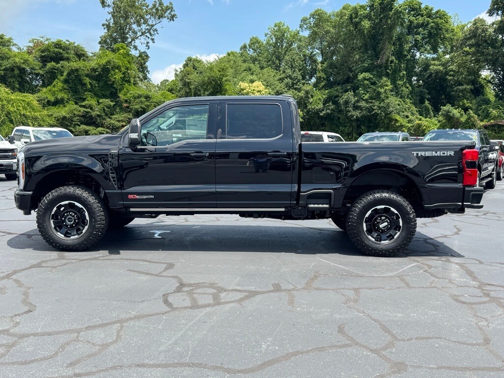New 2025 Ford F-350SD Lariat Truck