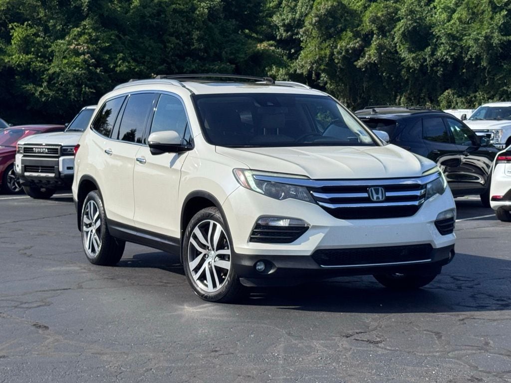 2016 Honda Pilot 2WD Touring's photo