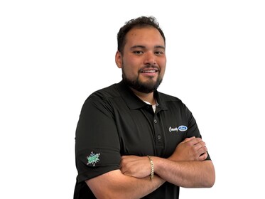 Staff member Henry Villatoro from 5a59becadaf5