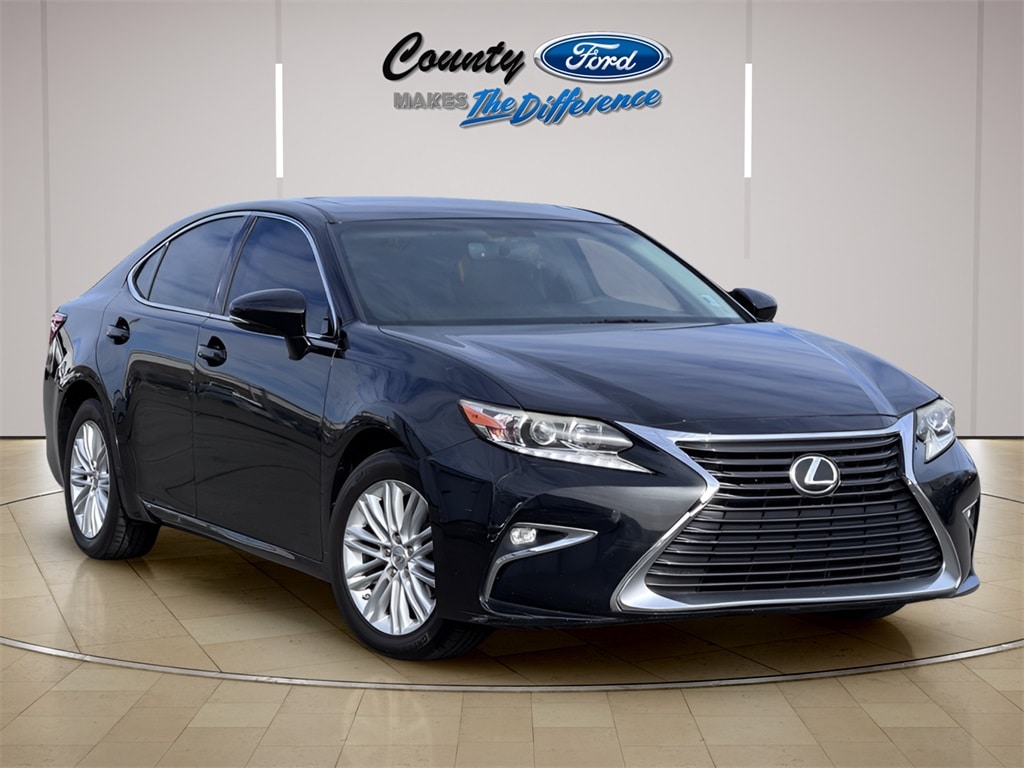 2016 Lexus ES