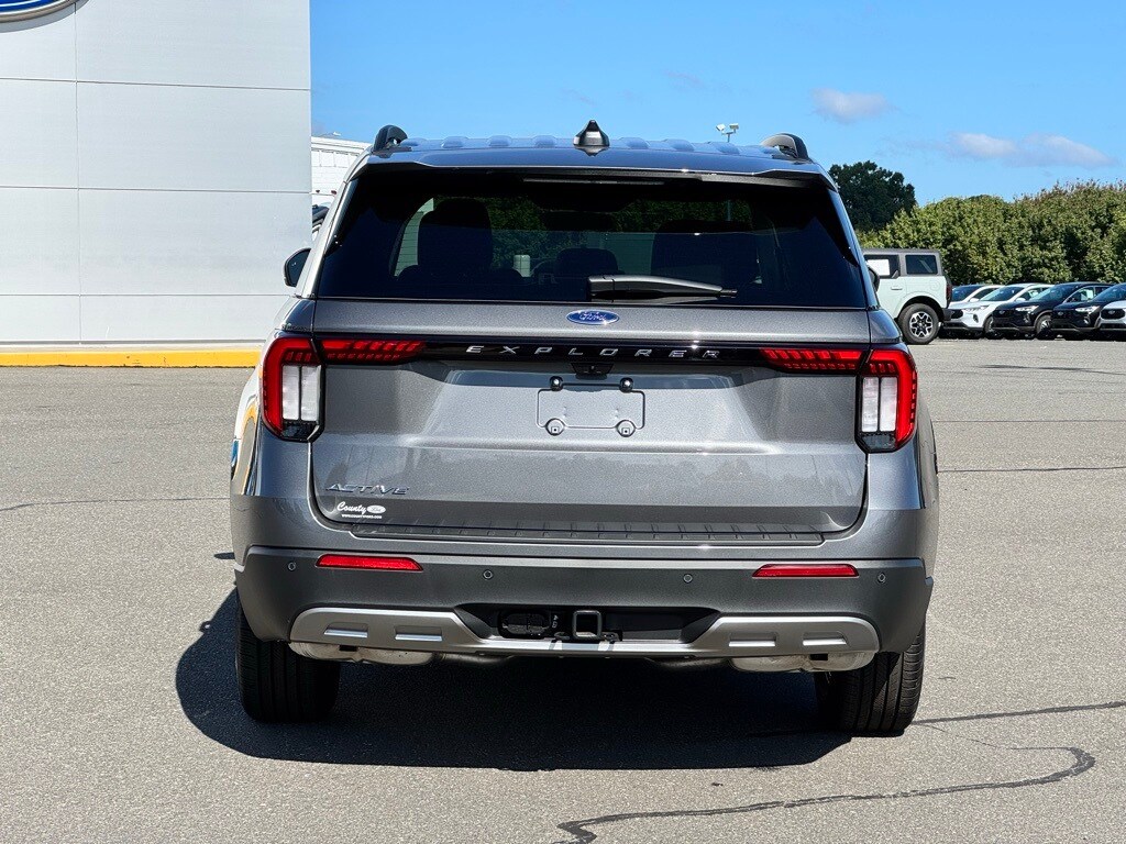New 2025 Ford Explorer Active SUV