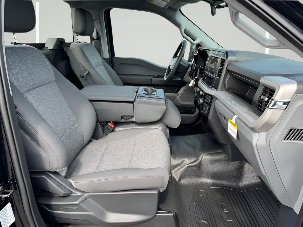 2025 Ford F-350 Super Duty XL - Photo 28