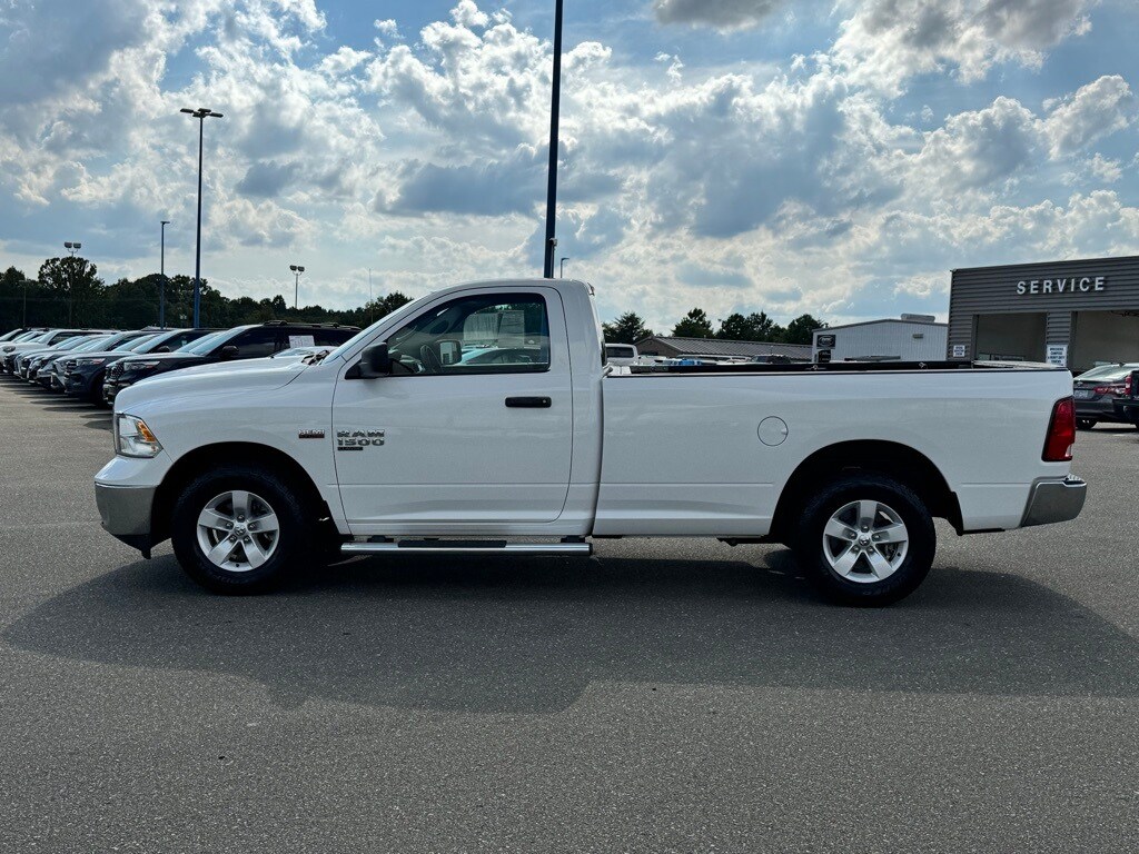 2019 Ram 1500 Classic Tradesman photo 3