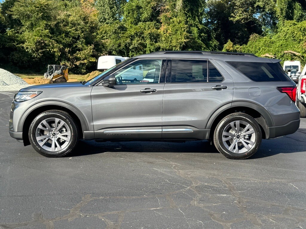 New 2025 Ford Explorer Active SUV