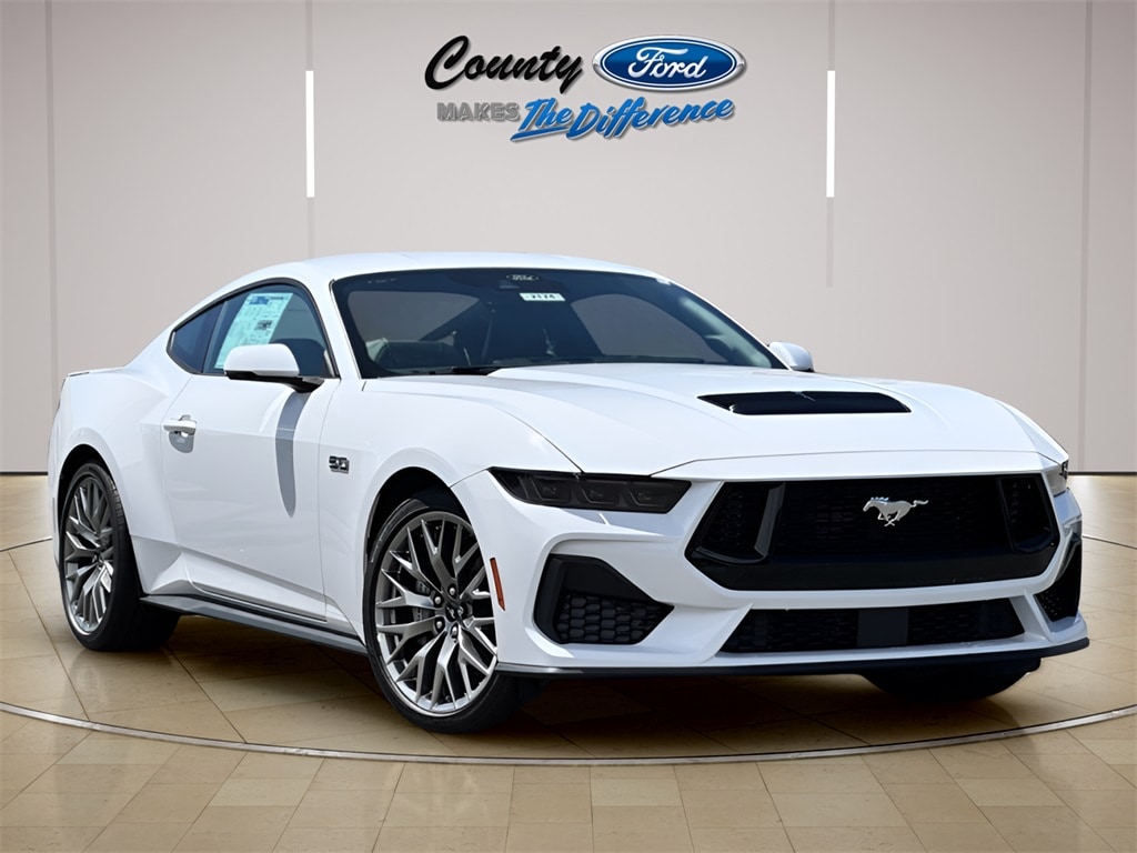 2025 Ford Mustang GT Premium's photo