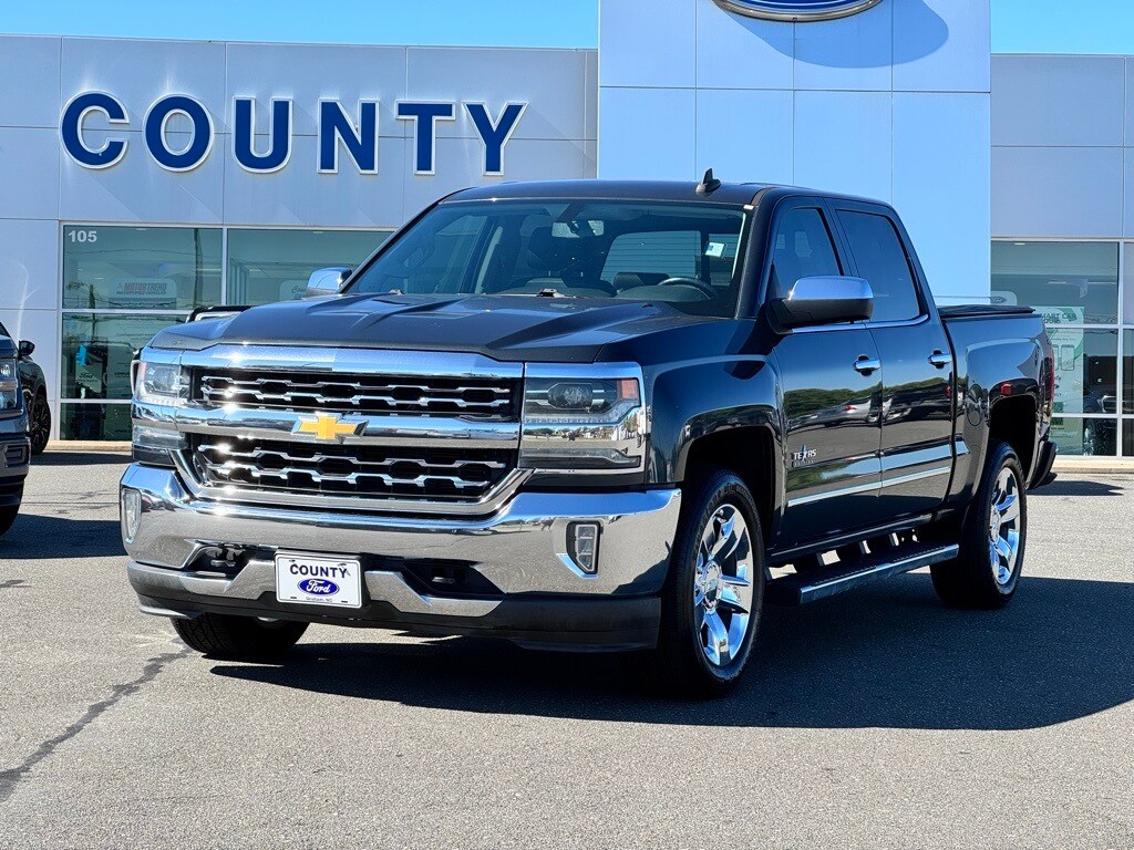 2018 Chevrolet Silverado 1500 LTZ photo 2