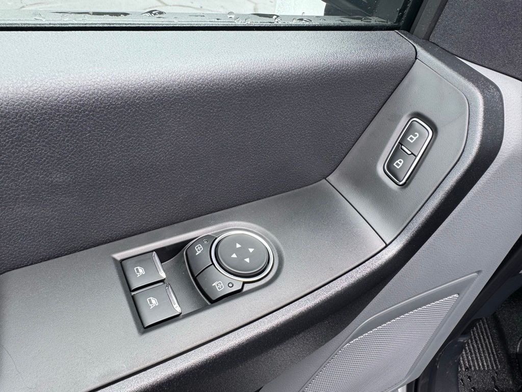 2025 Ford F-350 Super Duty XL - Photo 19