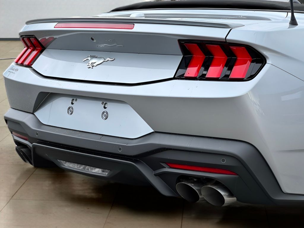 2025 Ford Mustang EcoBoost Premium Convertible - Photo 42