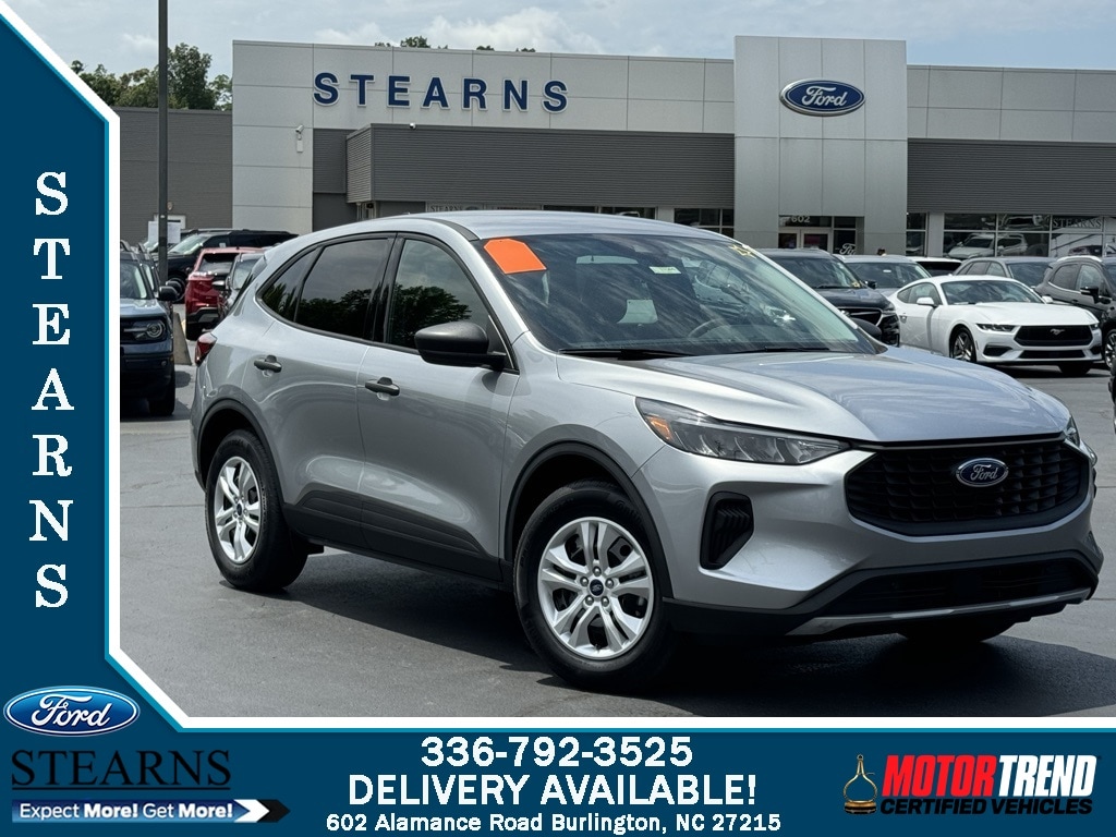 New 2024 Ford Escape Base SUV