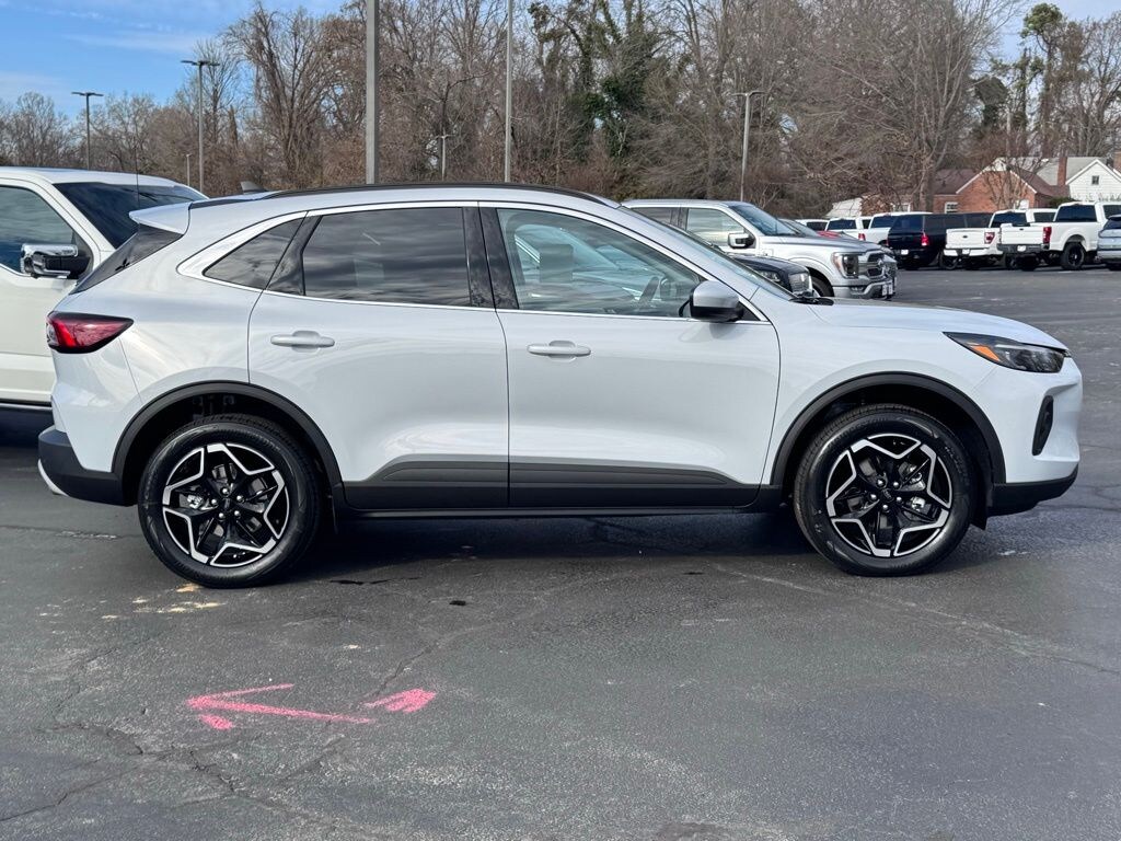 New 2026 Ford Escape Platinum SUV