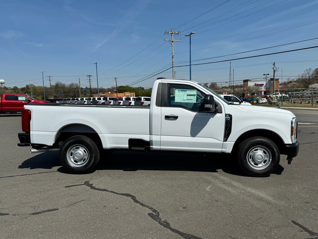 2025 Ford F-250 XL photo 3