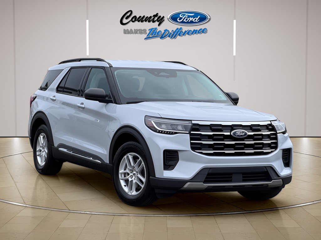 2025 Ford Explorer SUV 