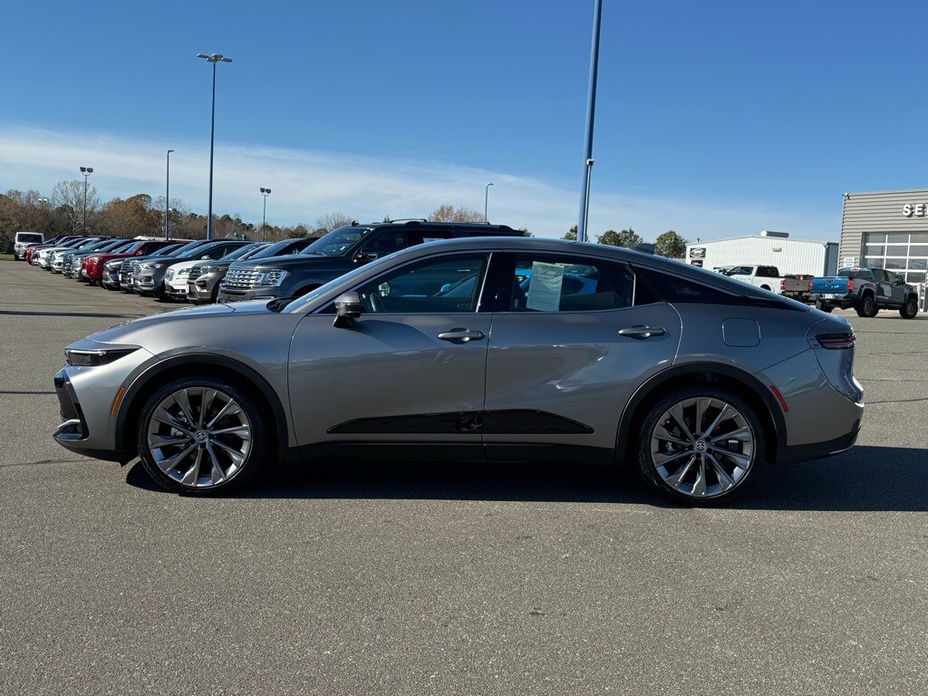 2024 Toyota Crown Limited photo 2