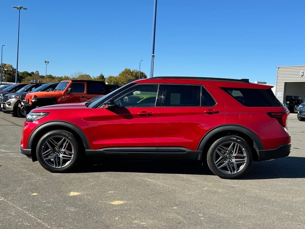 New 2025 Ford Explorer ST SUV
