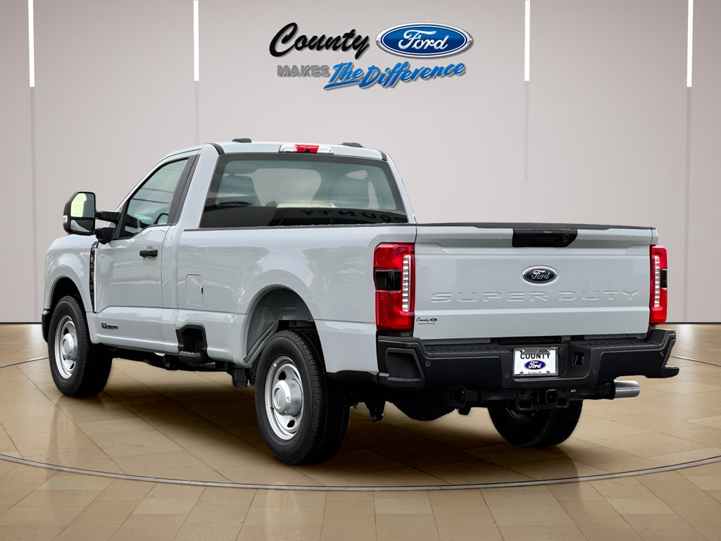 2025 Ford F-350 Super Duty XL - Photo 8