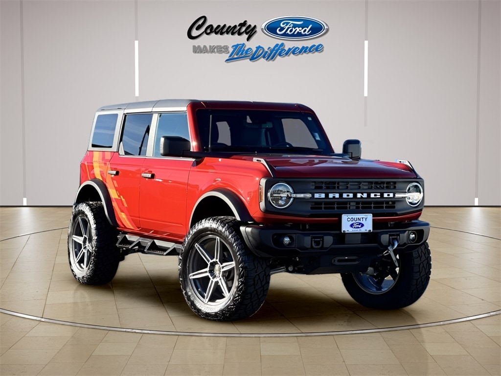 2023 Ford Bronco SUV 