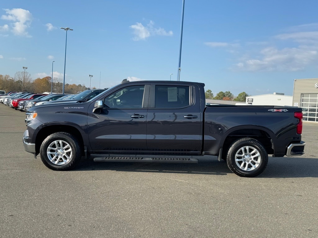 Used 2022 Chevrolet Silverado 1500 LT Truck