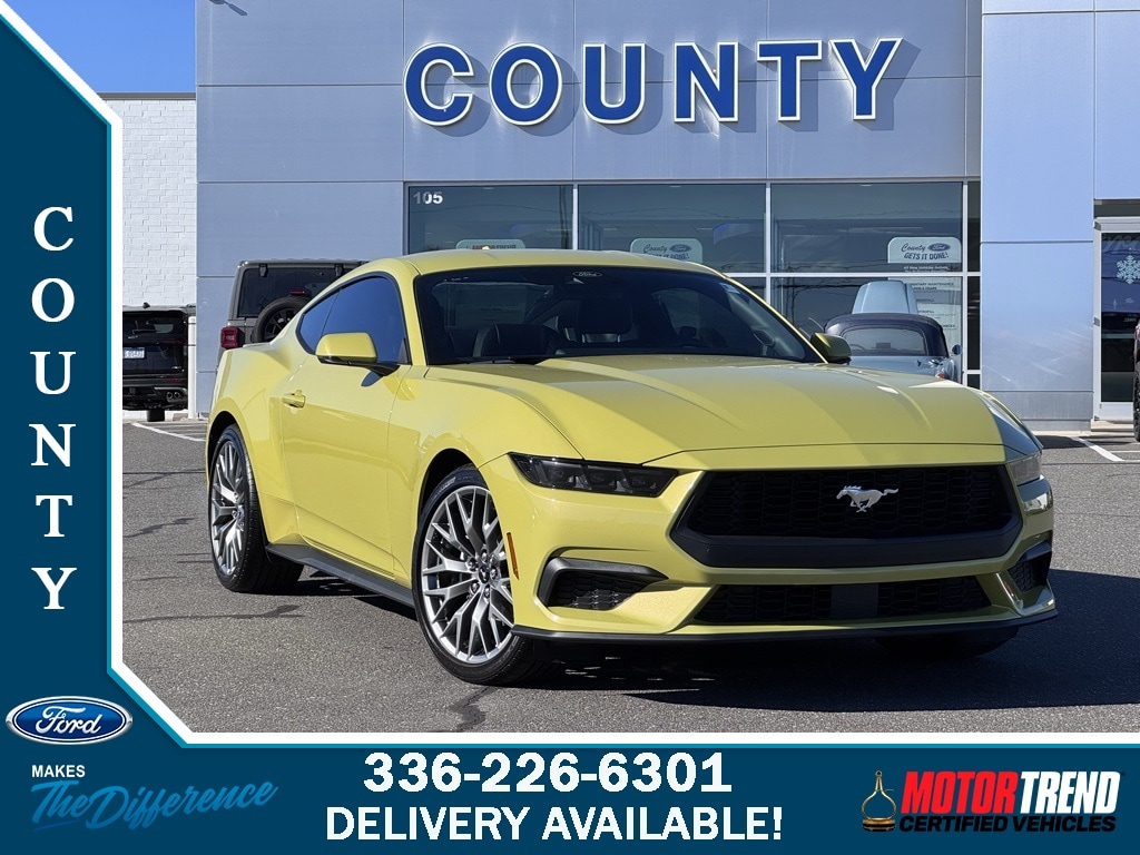 2025 Ford Mustang EcoBoost Premium's photo