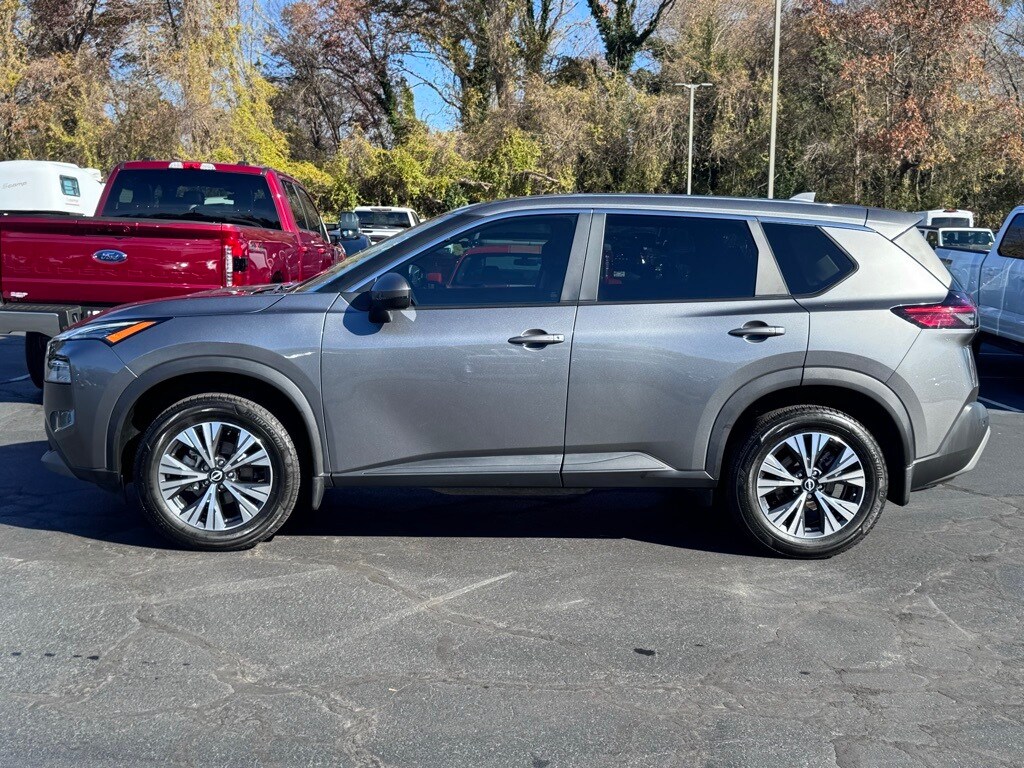 Used 2022 Nissan Rogue SV SUV