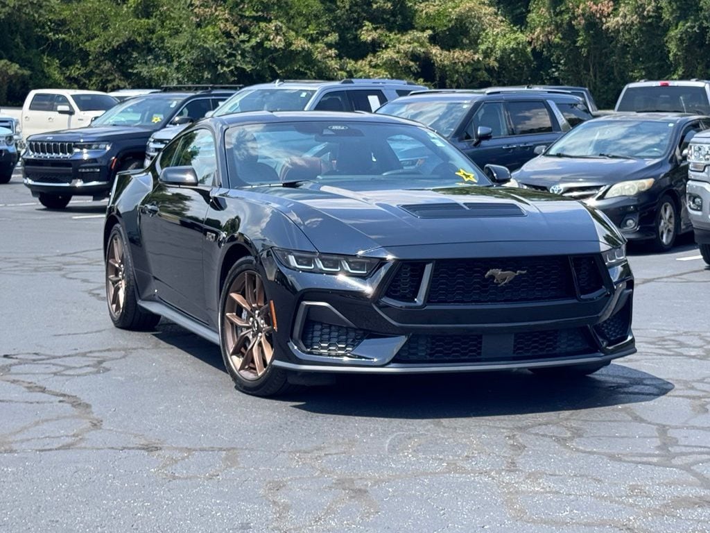 2025 Ford Mustang Coupe 