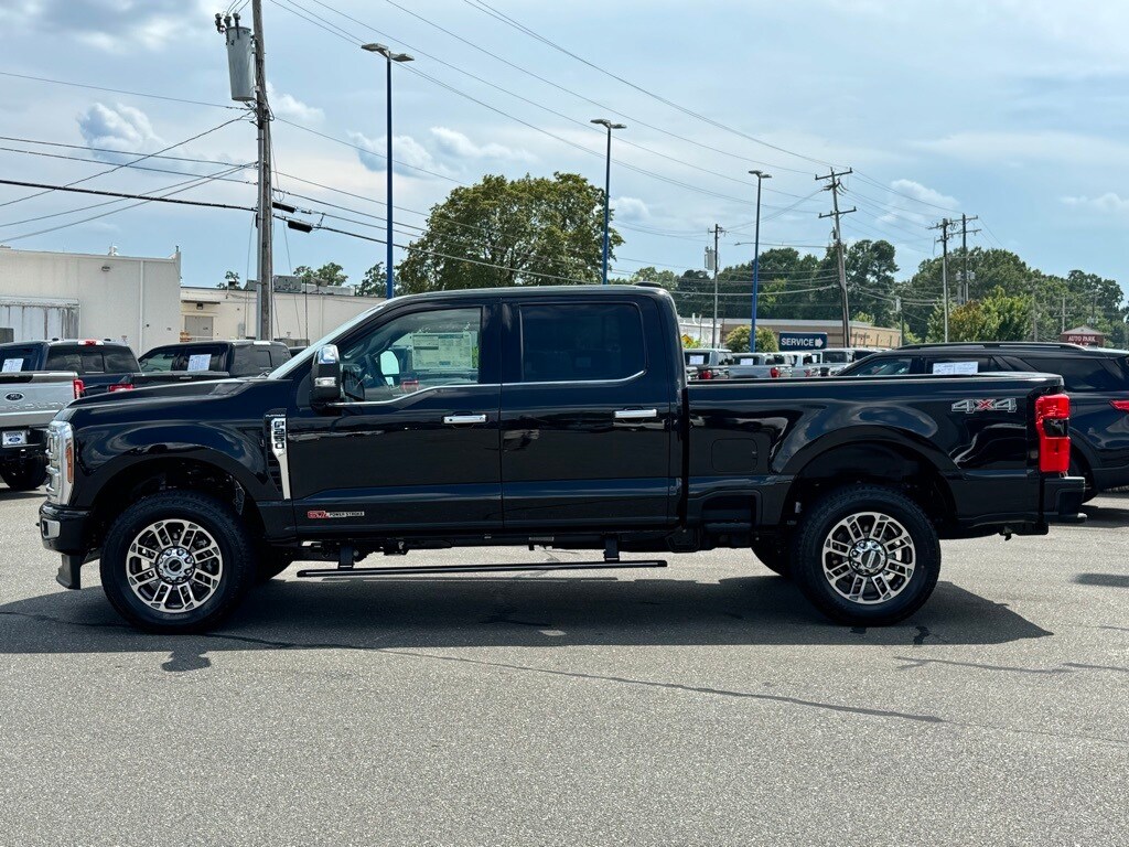 2025 Ford F-250 photo 3