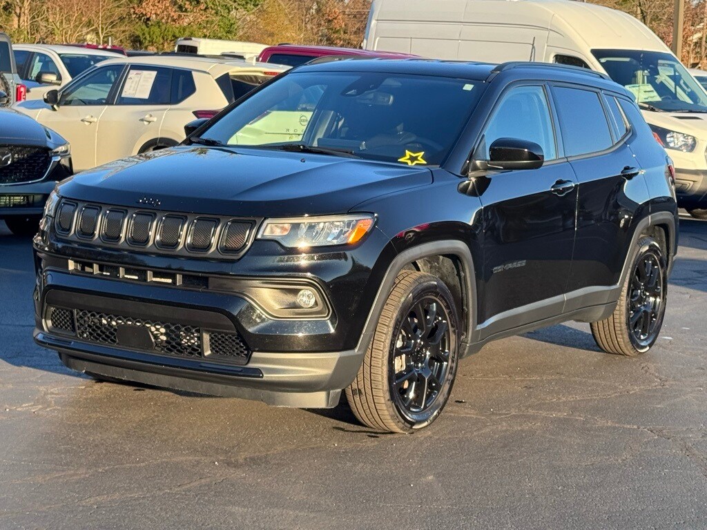 Used 2022 Jeep Compass Altitude SUV