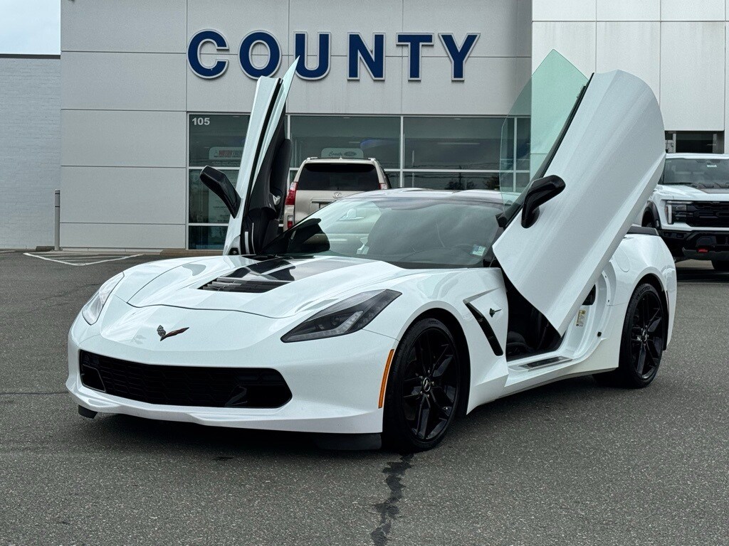 2015 Chevrolet Corvette Stingray Z51 2LT photo 3