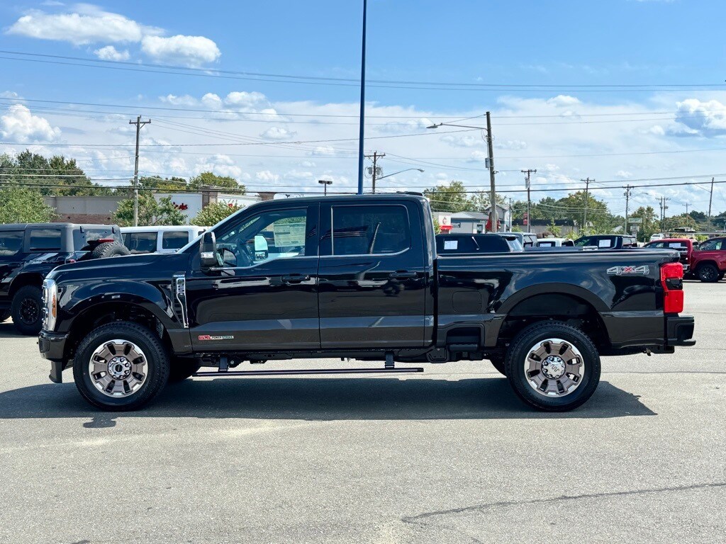 2025 Ford F-250 photo 3