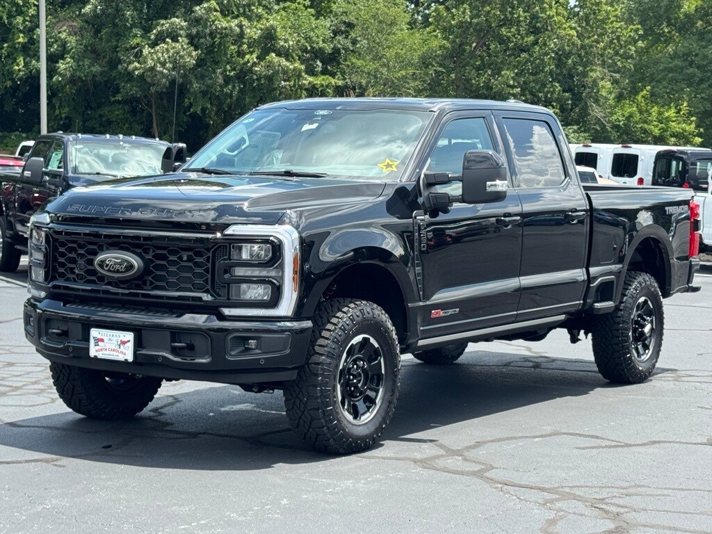 New 2025 Ford F-350SD Lariat Truck