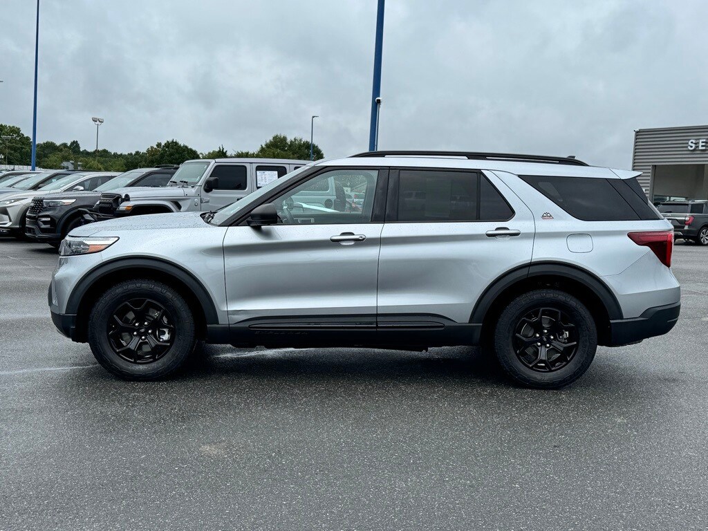 2022 Ford Explorer Timberline photo 3