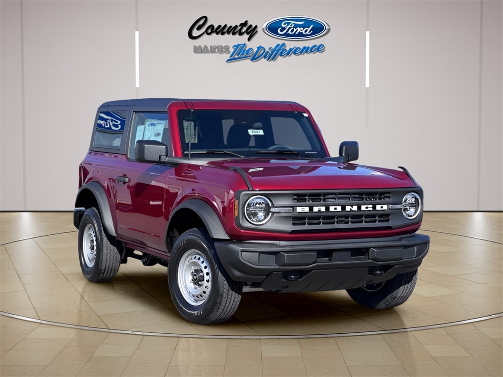 2025 Ford Bronco 2-Door Base's photo