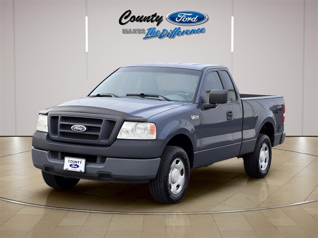 Used 2005 Ford F-150 XL with VIN 1FTRF12205NB63588 for sale in Graham, NC