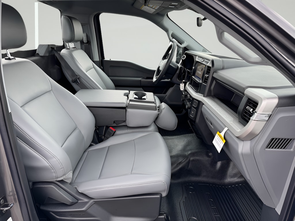 2025 Ford F-250 Super Duty XL - Photo 25