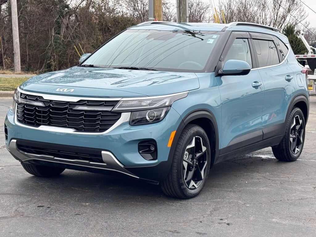 Used 2024 Kia Seltos EX SUV