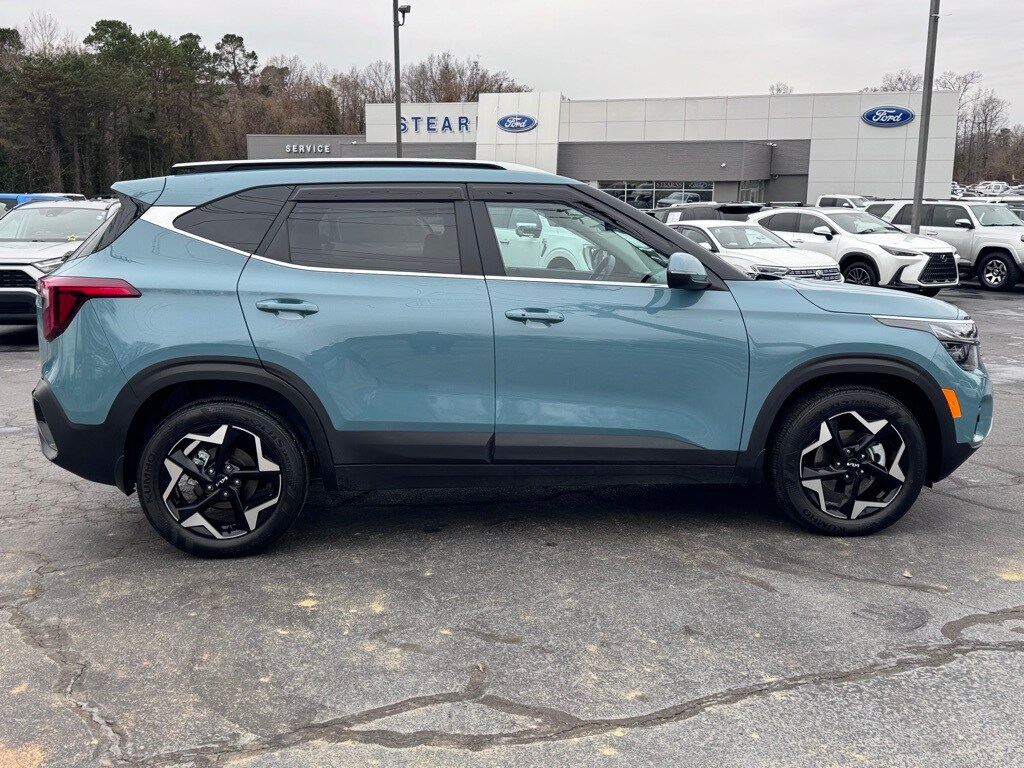 Used 2024 Kia Seltos EX SUV