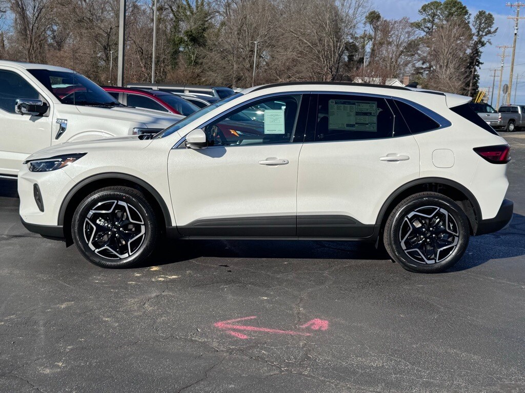 New 2026 Ford Escape Hybrid Platinum SUV