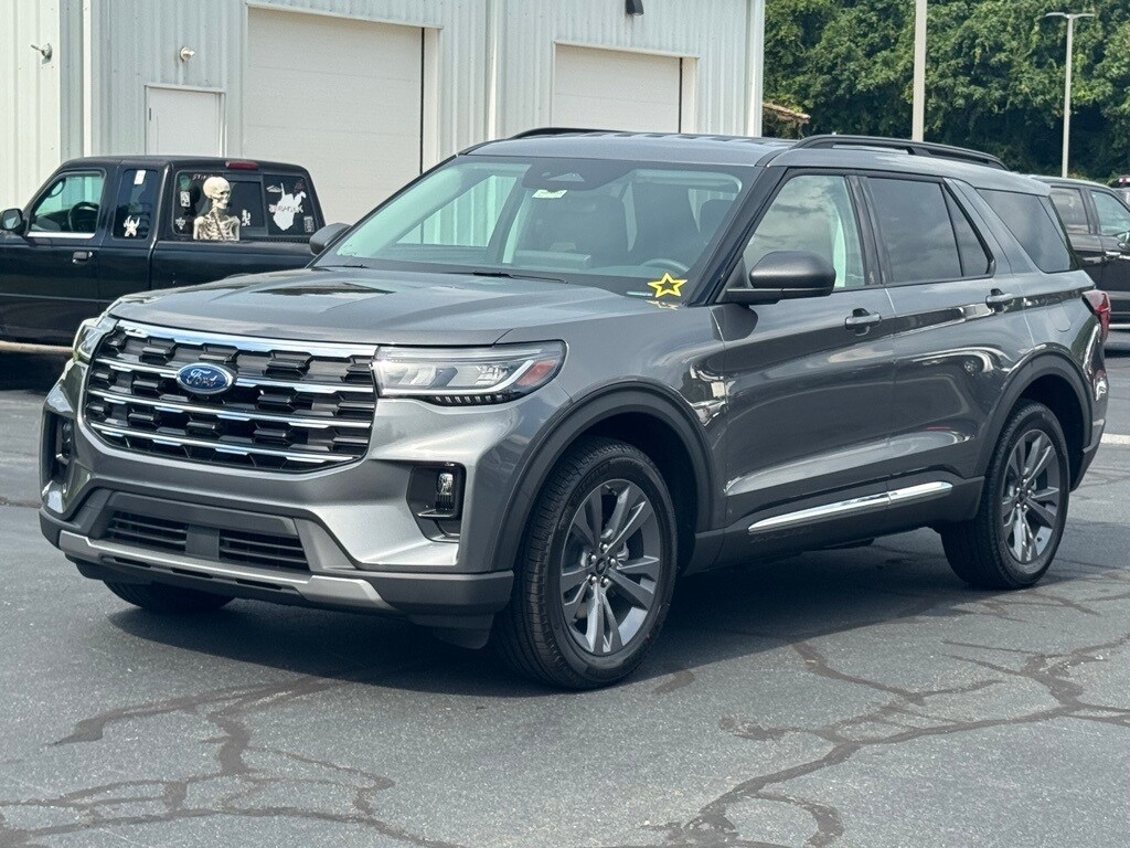 New 2025 Ford Explorer Active SUV