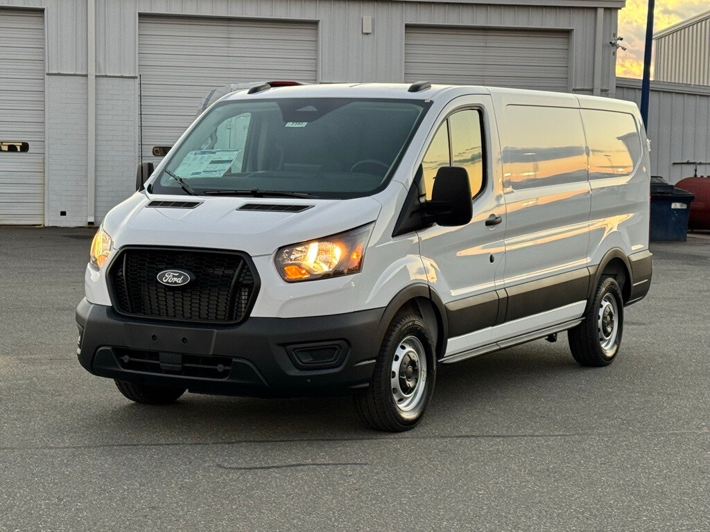 2026 Ford Transit photo 2