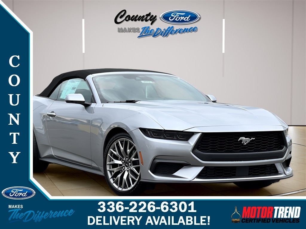 2025 Ford Mustang EcoBoost Premium's photo