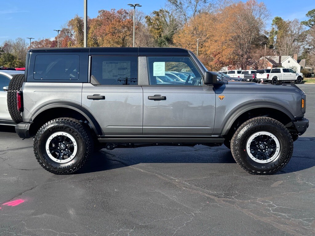 New 2025 Ford Bronco Badlands SUV