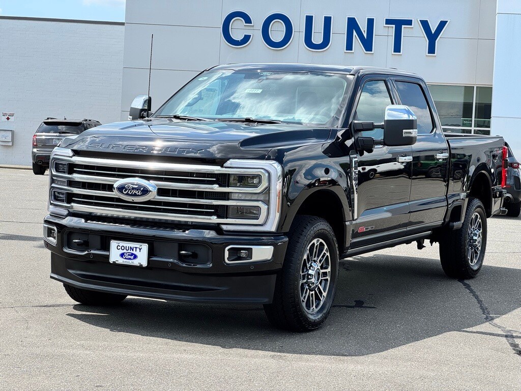 2025 Ford F-250 photo 2