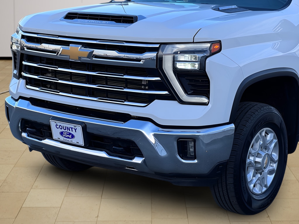 2024 Chevrolet Silverado 2500HD LTZ - Photo 39