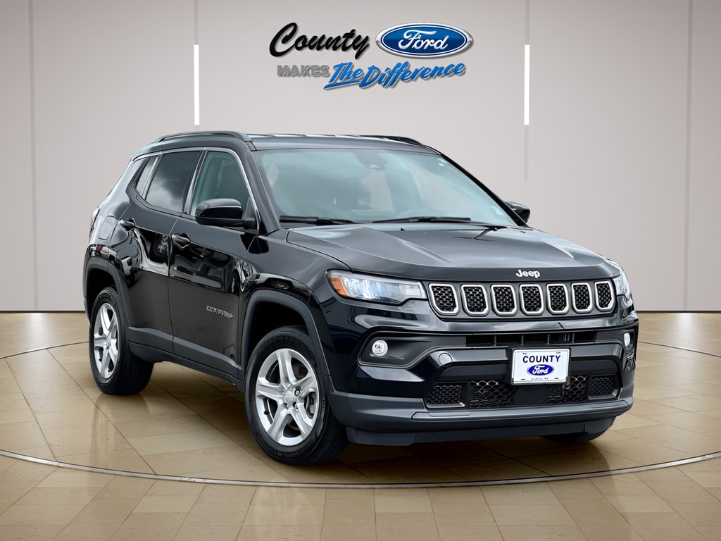 2023 Jeep Compass Latitude 4X4's photo