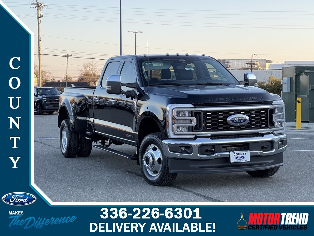 2026 Ford F-350 Super Duty Lariat's photo
