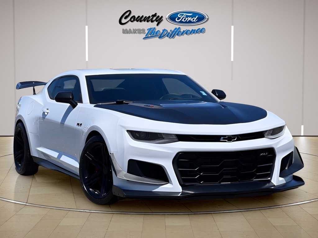 2020 Chevrolet Camaro ZL1's photo
